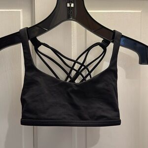 Lululemon black sports bra size 2 ladies